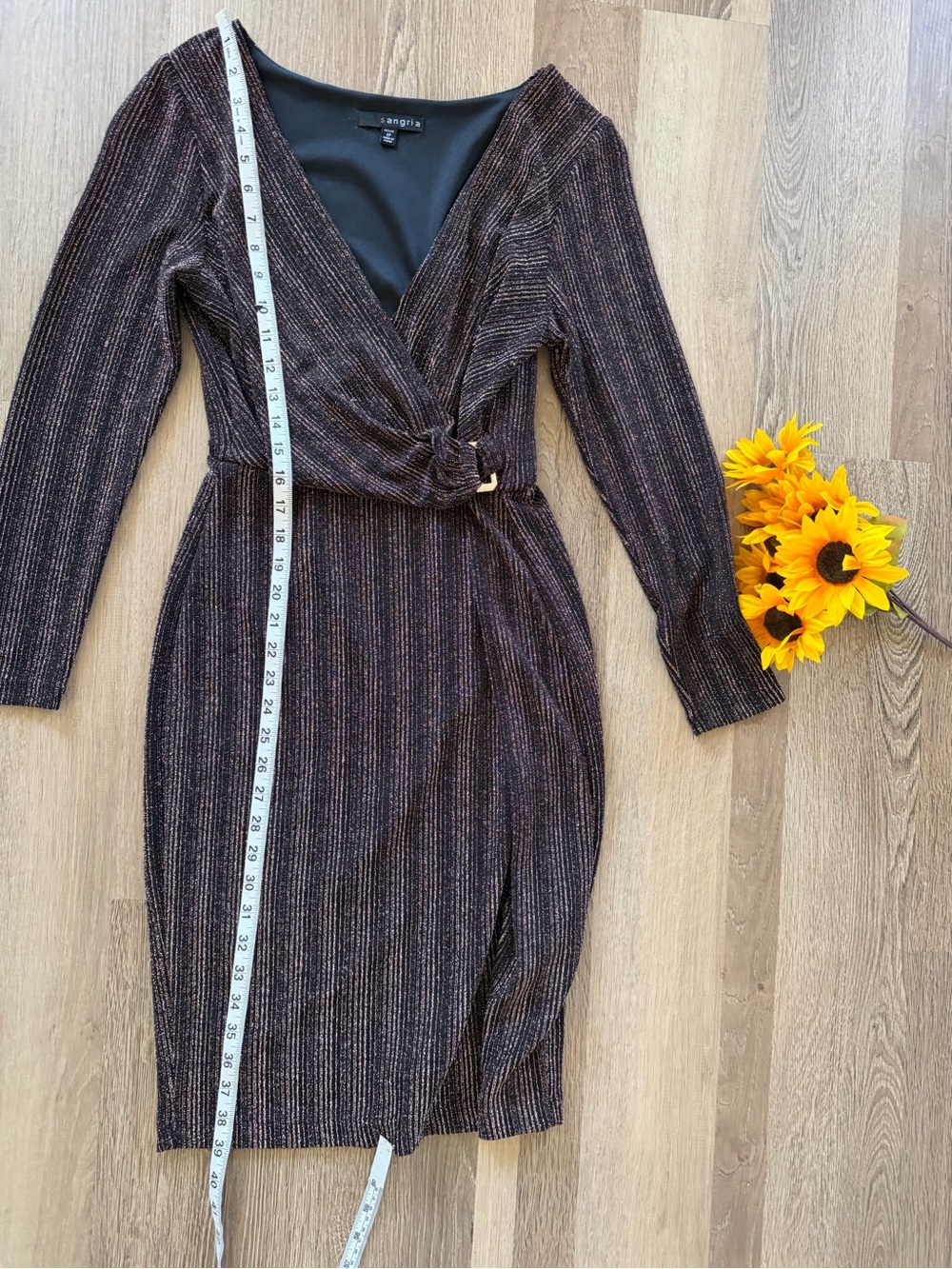 Metalic glitter rose gold stripe body con dress - Picture 5 of 9